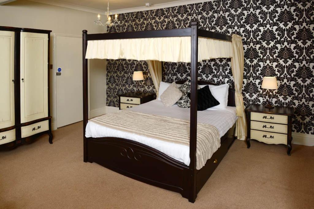 Stags Head Hotel Боунес-он-Уиндермер Экстерьер фото