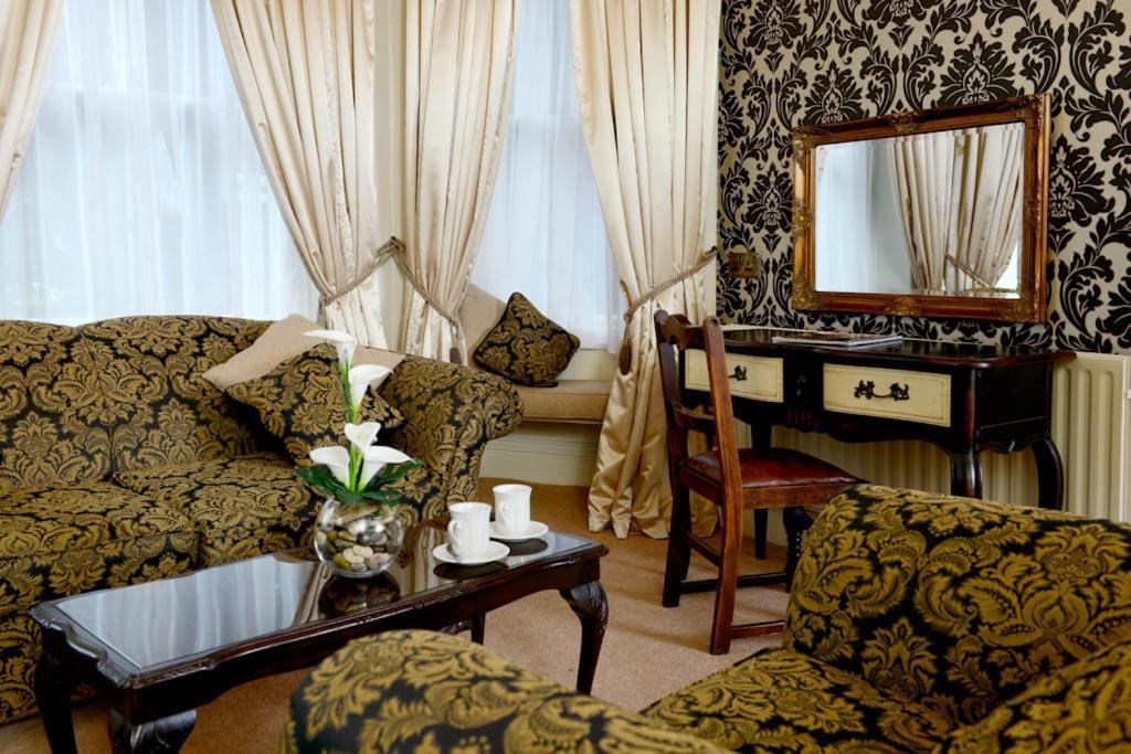 Stags Head Hotel Боунес-он-Уиндермер Номер фото